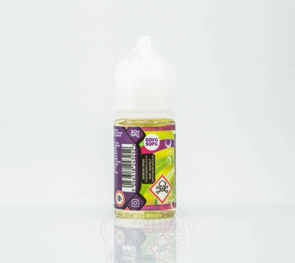 Рідина Strapped Salt Berry Apple 30ml 35mg на сольовому нікотині зі смаком ягід і яблука з холодком